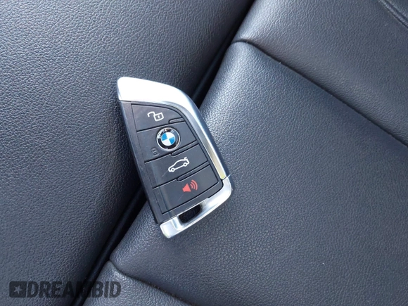 2020 BMW 3 Series 330i xDrive with VIN 3MW5R7J00L8B32413, listed as a IAAI auction lot 41940191 with 46,406 mi miles. Bid and sale history available at carsss.com. Image 11.