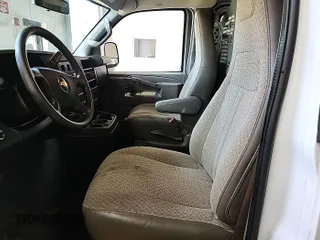 2020 Chevrolet Express Cargo with VIN 1GCWGAFG0L1185522, listed as a IAAI auction lot 42842195 with 128,884 mi miles and . Bid and sale history available at DreamBid. Image 21.