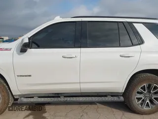 2024 Chevrolet Tahoe Z71 with VIN 1GNSKPKD5RR319258, listed as a IAAI auction lot 42044649 with 18,669 mi miles and . Bid and sale history available at DreamBid. Image 14.