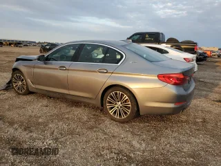 2018 BMW 5 Series 530e xDrive with VIN WBAJB1C57JG624122, listed as a Copart auction lot 45330575 with 54,378 mi miles and Salvage Title. Bid and sale history available at carsss.com. Image 2.