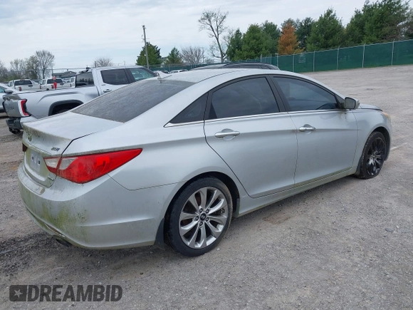 2013 Hyundai Sonata Limited with VIN 5NPEC4AB9DH564386, listed as a IAAI auction lot 42006572 with 212,911 mi miles and . Bid and sale history available at carsss.com. Image 4.