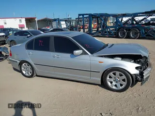 2002 BMW 3 Series 325i with VIN WBAEV33412KL55500, listed as a IAAI auction lot 42008308 with 172,852 mi miles. Bid and sale history available at carsss.com. Image 14.