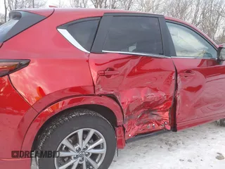 2025 Mazda CX-5 2.5 S Preferred Package with VIN JM3KFBCLXS0585270, listed as a IAAI auction lot 41410789 with 162 mi miles. Bid and sale history available at carsss.com. Image 6.