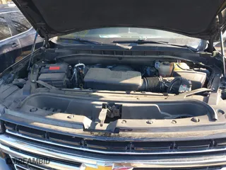2021 Chevrolet Tahoe LT with VIN 1GNSCNKD8MR248213, listed as a IAAI auction lot 41173322 with 121,393 mi miles. Bid and sale history available at carsss.com. Image 10.