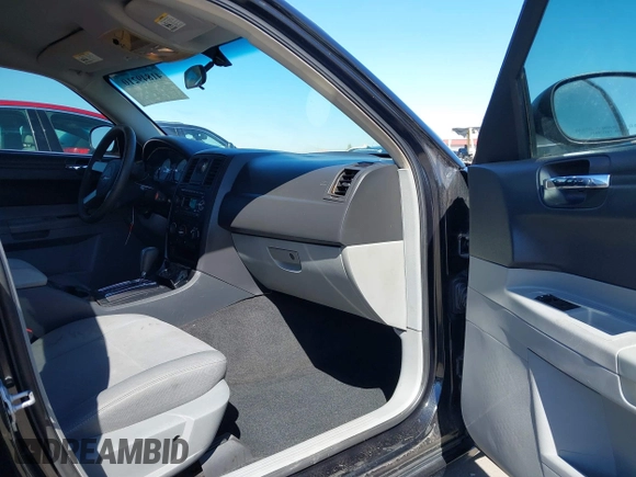 2007 Chrysler 300 with VIN 2C3KA43R47H888706, listed as a IAAI auction lot 41849210 with 135,156 mi miles. Bid and sale history available at carsss.com. Image 5.