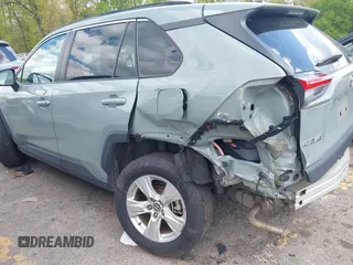2019 Toyota RAV4 XLE with VIN 2T3W1RFV3KW056351, listed as a IAAI auction lot 42011662 with 64,634 mi miles. Bid and sale history available at carsss.com. Image 18.