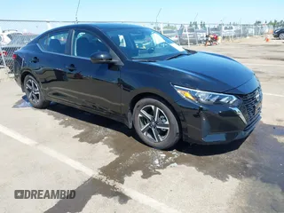 2024 Nissan Sentra SV z VIN 3N1AB8CV6RY293705, wystawiony jako IAAI lot #42321552 z przebiegiem 9 622 mil mil oraz . Historia ofert i sprzedaży dostępna na DreamBid. Obrazek 1.