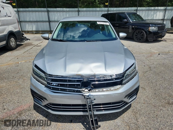 2016 Volkswagen Passat S z VIN 1VWAS7A32GC058844, wystawiony jako Copart lot #63416785 z przebiegiem 104 050 mil mil oraz Szkoda całkowita • Salvage title. Historia ofert i sprzedaży dostępna na DreamBid. Obrazek 5.