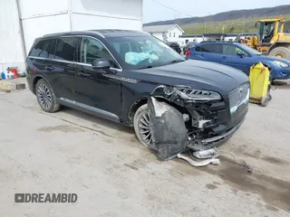 2020 Lincoln Aviator Reserve z VIN 5LM5J7XC8LGL19646, wystawiony jako IAAI lot #42083878 z przebiegiem 56 881 mil mil oraz . Historia ofert i sprzedaży dostępna na DreamBid. Obrazek 1.