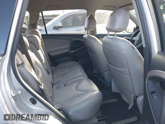 2008 Toyota RAV4 with VIN JTMBK33V886044963, listed as a IAAI auction lot 41633091 with 128,033 mi miles. Bid and sale history available at carsss.com. Image 8.