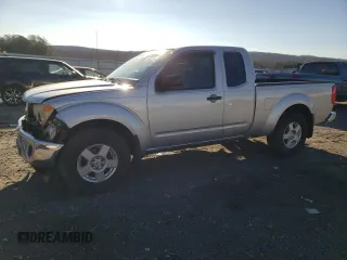 2007 Nissan Frontier Nismo z VIN 1N6AD06W17C446152, wystawiony jako Copart lot #49603355 z przebiegiem 153 323 mil mil oraz Szkoda całkowita • Salvage title. Historia ofert i sprzedaży dostępna na DreamBid. Obrazek 1.