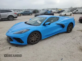 2020 Chevrolet Corvette 2LT z VIN 1G1Y72D45L5117631, wystawiony jako Copart lot #49029335 z przebiegiem 43 587 mil mil oraz Szkoda całkowita • Salvage title. Historia ofert i sprzedaży dostępna na DreamBid. Obrazek 1.