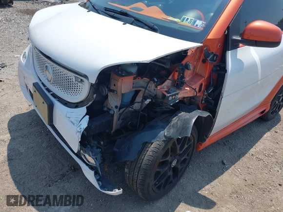 2016 Smart fortwo Passion with VIN WMEFJ5DA7GK079058, listed as a IAAI auction lot 42415044 with 42,279 mi miles and . Bid and sale history available at DreamBid. Image 6.