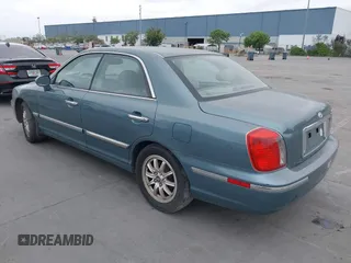 2004 Hyundai XG with VIN KMHFU45E24A363583, listed as a IAAI auction lot 42131410 with 151,476 mi miles. Bid and sale history available at carsss.com. Image 3.