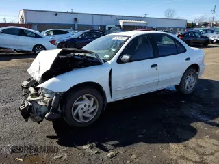 1998 Chevrolet Cavalier LS z VIN 1G1JF5246W7167617, wystawiony jako Copart lot #46892035 z przebiegiem 86 098 mil mil oraz Nie do naprawy • Non repairable. Historia ofert i sprzedaży dostępna na DreamBid. Obrazek 1.