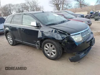 2008 Lincoln MKX with VIN 2LMDU68C88BJ03068, listed as a IAAI auction lot 41048160 with 201,183 mi miles. Bid and sale history available at carsss.com. Image 1.