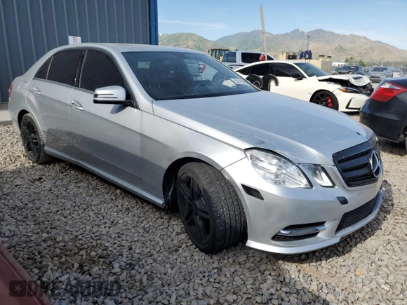 2013 Mercedes-Benz E 350 Luxury with VIN WDDHF8JB4DA771504, listed as a Copart auction lot 58741605 with Not provided miles and Salvage title. Bid and sale history available at DreamBid. Image 4.