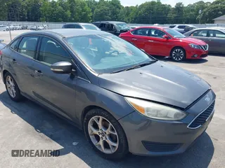 2015 Ford Focus SE with VIN 1FADP3F25FL208976, listed as a IAAI auction lot 42614623 with 220,125 mi miles and . Bid and sale history available at DreamBid. Image 1.