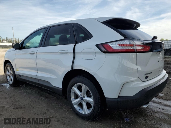 2020 Ford Edge SE z VIN 2FMPK3G98LBB42724, wystawiony jako Copart lot #49602455 z przebiegiem Nie podano mil oraz Nie do naprawy • Non repairable. Historia ofert i sprzedaży dostępna na DreamBid. Obrazek 2.