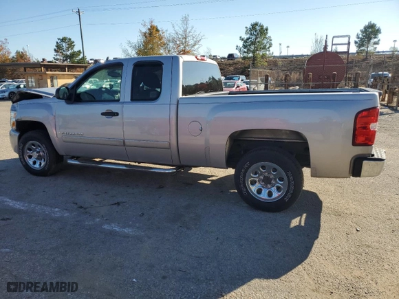 2008 Chevrolet Silverado 1500 LT w/1LT with VIN 2GCEC19C681109935, listed as a Copart auction lot 82852134 with 0 mi miles and Salvage Title. Bid and sale history available at carsss.com. Image 2.