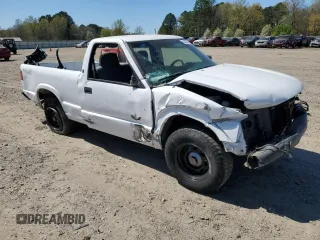 2001 GMC Sonoma SL with VIN 1GTCS145918232411, listed as a Copart auction lot 50395475 with 0 mi miles and Salvage Title. Bid and sale history available at carsss.com. Image 4.