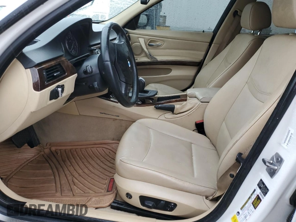 2009 BMW 3 Series 328i with VIN WBAPH53579A438546, listed as a Copart auction lot 85115464 with 86,775 mi miles and Salvage title. Bid and sale history available at DreamBid. Image 7.