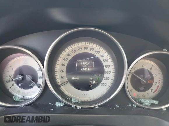 2015 Mercedes-Benz E 400 with VIN WDDKJ6FB1FF300725, listed as a Copart auction lot 63770125 with 41,009 mi miles and Salvage title. Bid and sale history available at DreamBid. Image 9.