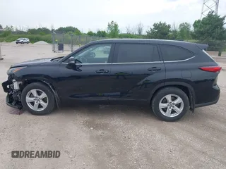 2020 Toyota Highlander LE z VIN 5TDBZRBH1LS507559, wystawiony jako IAAI lot #42542484 z przebiegiem 73 725 mil mil oraz . Historia ofert i sprzedaży dostępna na DreamBid. Obrazek 15.