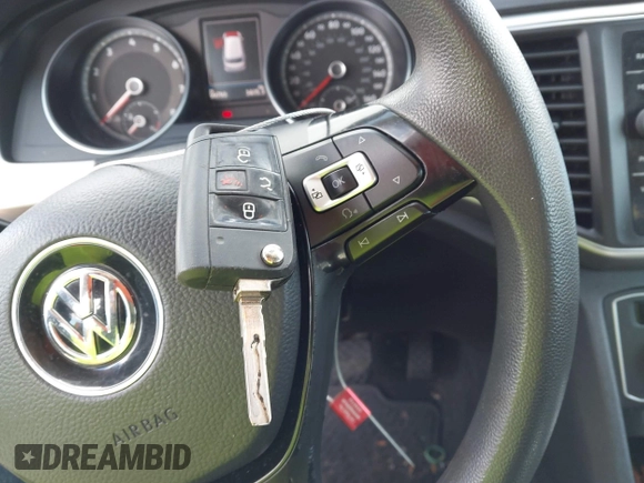 2018 Volkswagen Atlas Launch Edition with VIN 1V2BR2CA5JC513354, listed as a IAAI auction lot 41205605 with 99,793 mi miles and . Bid and sale history available at DreamBid. Image 11.