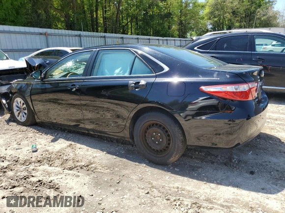 2017 Toyota Camry XLE z VIN 4T1BF1FK0HU700820, wystawiony jako Copart lot #52010655 z przebiegiem Nie podano mil oraz Szkoda całkowita • Salvage title. Historia ofert i sprzedaży dostępna na DreamBid. Obrazek 2.