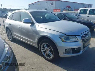 2013 Audi Q5 Premium Plus with VIN WA1LFAFP5DA072117, listed as a IAAI auction lot 42143286 with 235,199 mi miles. Bid and sale history available at carsss.com. Image 1.