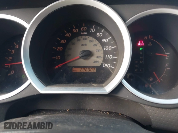 2009 Toyota Tacoma PreRunner with VIN 3TMJU62N89M086883, listed as a IAAI auction lot 41451470 with 226,002 mi miles. Bid and sale history available at carsss.com. Image 7.