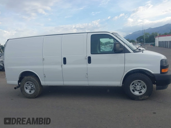 2019 Chevrolet Express Cargo with VIN 1GCWGAFP1K1254216, listed as a IAAI auction lot 42434125 with 257,792 mi miles and . Bid and sale history available at DreamBid. Image 13.