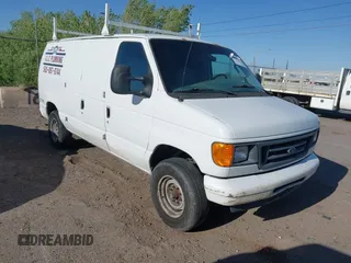 2007 Ford Econoline Cargo Commercial with VIN 1FTNE24W77DA26485, listed as a IAAI auction lot 42149113 with 328,132 mi miles and . Bid and sale history available at DreamBid. Image 1.