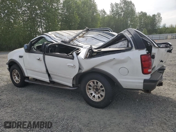 2000 Ford Expedition XLT with VIN 1FMRU166XYLA67790, listed as a Copart auction lot 43822185 with Not Provided miles and Salvage Title. Bid and sale history available at DreamBid. Image 2.