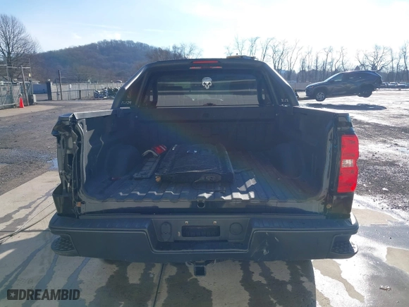 2018 Chevrolet Silverado 1500 Work Truck with VIN 1GCVKNEC1JZ228697, listed as a IAAI auction lot 41666501 with 84,827 mi miles. Bid and sale history available at carsss.com. Image 17.