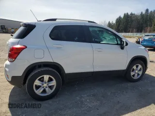 2021 Chevrolet Trax LT z VIN KL7CJPSM5MB372394, wystawiony jako Copart lot #51828485 z przebiegiem 64 557 mil mil oraz Szkoda całkowita • Salvage title. Historia ofert i sprzedaży dostępna na DreamBid. Obrazek 3.