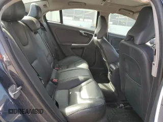 2015 Volvo S60 T5 Drive-E Premier z VIN YV140MFK7F2355529, wystawiony jako Copart lot #48684345 z przebiegiem 159 545 mil mil oraz Szkoda całkowita • Salvage title. Historia ofert i sprzedaży dostępna na DreamBid. Obrazek 10.