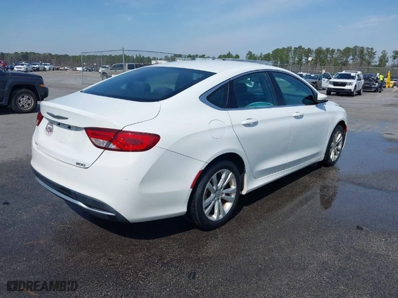 2015 Chrysler 200 Limited with VIN 1C3CCCAB0FN593655, listed as a IAAI auction lot 41746879 with 171,551 mi miles. Bid and sale history available at carsss.com. Image 4.