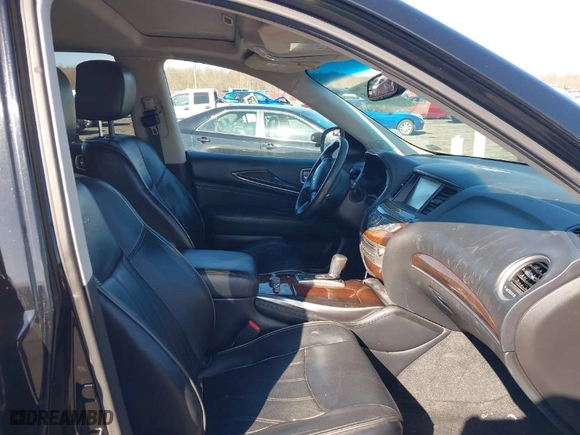 2014 Infiniti QX60 with VIN 5N1AL0MM0EC536022, listed as a IAAI auction lot 41855038 with 231,231 mi miles. Bid and sale history available at carsss.com. Image 5.