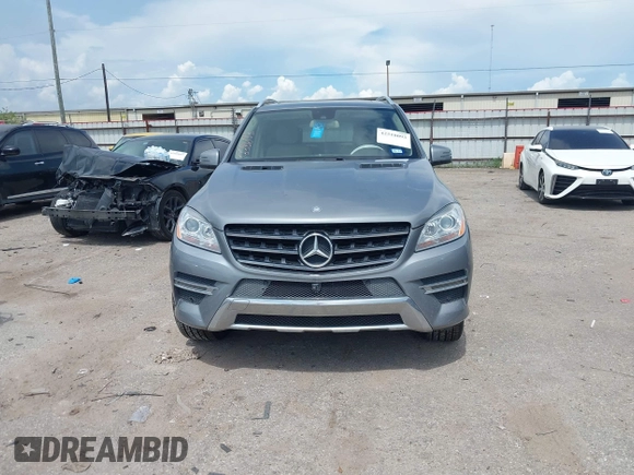 2015 Mercedes-Benz M 400 с VIN 4JGDA5GB1FA509855, выставлен на аукционе IAAI как лот 42518093 с пробегом 100 682 миль миль и . История ставок и продаж доступна на DreamBid. Изображение 6.