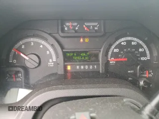 2014 Ford Econoline Passenger XL with VIN 1FBNE3BL0EDA92960, listed as a Copart auction lot 68583924 with 73,153 mi miles and Salvage Title. Bid and sale history available at carsss.com. Image 9.