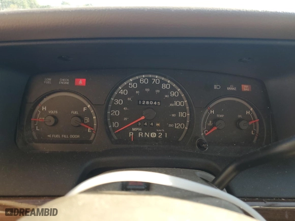 2003 Ford Crown Victoria Standard with VIN 2FAFP73W83X161187, listed as a Copart auction lot 72444624 with 128,045 mi miles and Salvage Title. Bid and sale history available at carsss.com. Image 9.