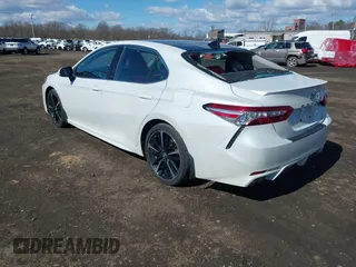 2019 Toyota Camry XSE with VIN 4T1B61HK6KU742901, listed as a IAAI auction lot 41651481 with 68,505 mi miles. Bid and sale history available at carsss.com. Image 3.