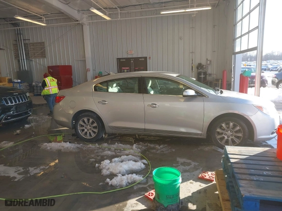2013 Buick LaCrosse with VIN 1G4GA5E30DF289018, listed as a IAAI auction lot 41245137 with 183,772 mi miles. Bid and sale history available at carsss.com. Image 13.