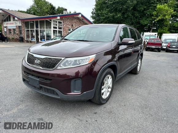 2014 Kia Sorento LX with VIN 5XYKT3A65EG487511, listed as a Copart auction lot 55742755 with 169,239 mi miles and Clean Title. Bid and sale history available at DreamBid. Image 2.