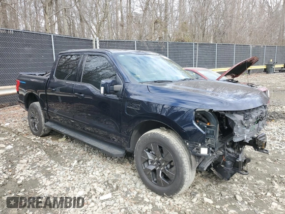 2023 Ford F-150 Lightning Pro z VIN 1FT6W1EV2PWG06829, wystawiony jako Copart lot #45875915 z przebiegiem 30 021 mil mil oraz Szkoda całkowita • Salvage title. Historia ofert i sprzedaży dostępna na DreamBid. Obrazek 4.