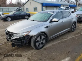 2013 Kia Optima Hybrid EX with VIN KNAGM4AD6D5041007, listed as a Copart auction lot 82535894 with 137,306 mi miles and Salvage Title. Bid and sale history available at carsss.com. Image 1.