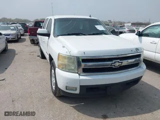 2008 Chevrolet Silverado 1500 LTZ with VIN 3GCEC13J88G286789, listed as a IAAI auction lot 41777520 with 315,993 mi miles. Bid and sale history available at carsss.com. Image 1.