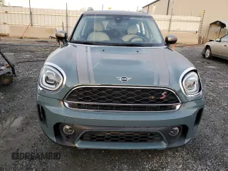 2022 MINI Countryman Cooper S with VIN WMZ53BR00N3N88158, listed as a Copart auction lot 84202874 with 31,888 mi miles and Salvage title. Bid and sale history available at DreamBid. Image 5.
